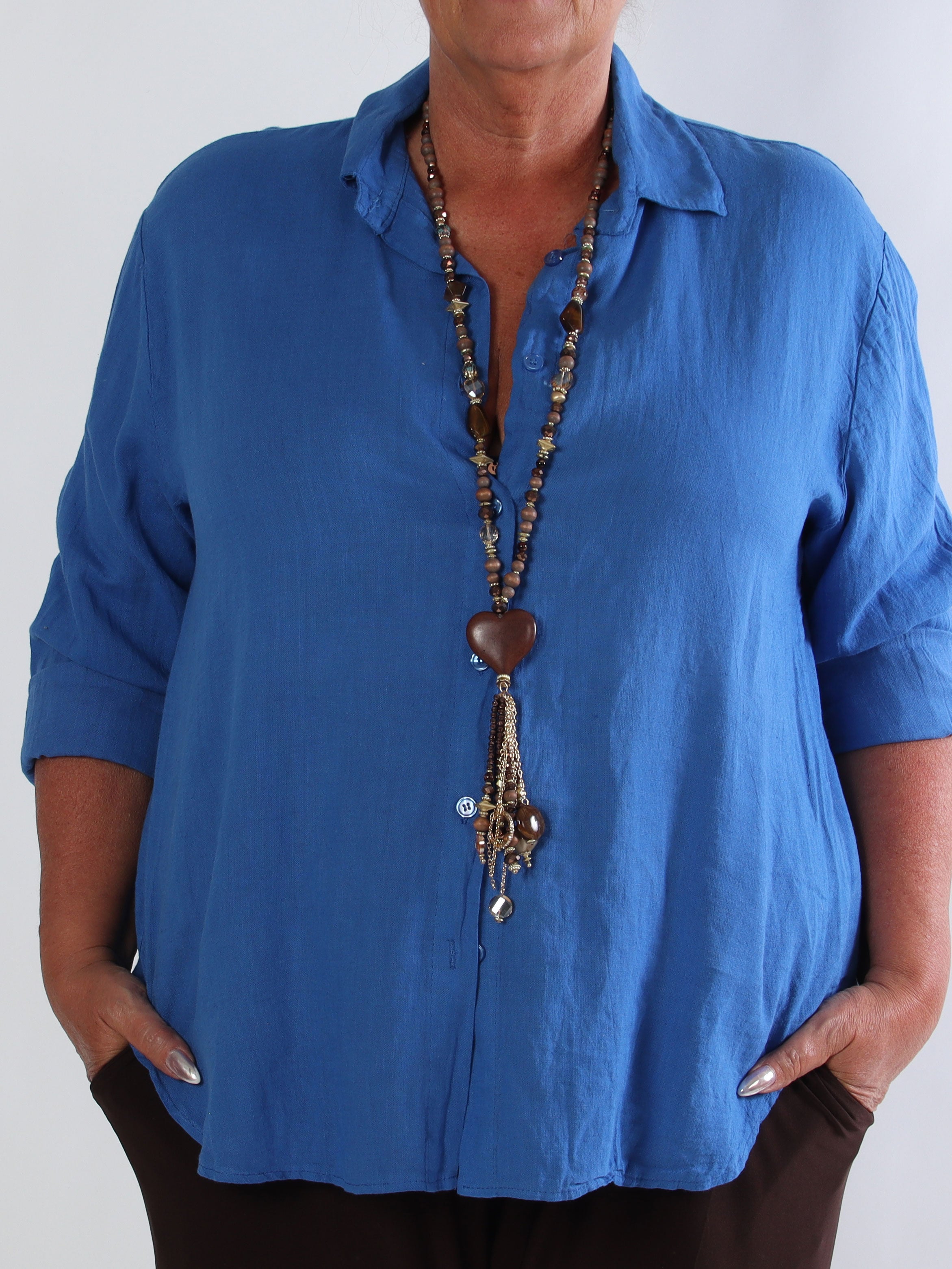 Clara Shirt - Ensfarvet plus size skjorte i viskose og hør
